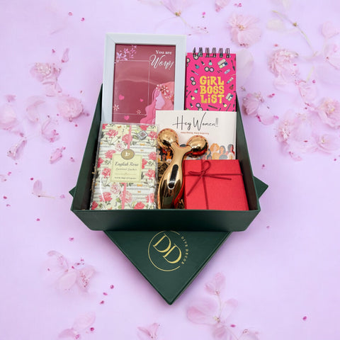 Dive Decor Grace & Glow Women Gift Hamper