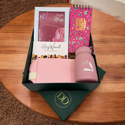 Dive Decor Premium Women’s Gift Hamper